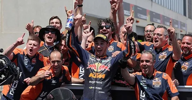 Deniz Öncü'den tarihi zafer!