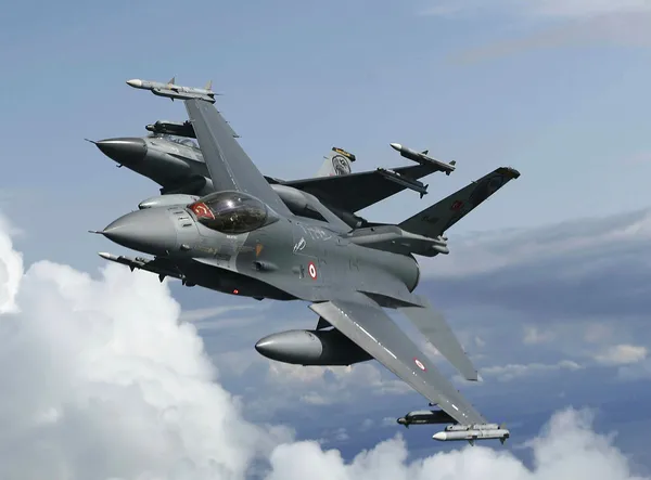 yunanistanin-s-300leri-turk-f-16-ucaklarina-kilitlendi-atinanin-yalani-ortaya-cikti-hani-s-300ler-aktif-degild-1661754333566.jpg Yunanistan'ın S-300'leri Türk F-16 uçaklarına kilitlendi! Atina'nın yalanı ortaya çıktı: Hani S-300'ler aktif değildi-3