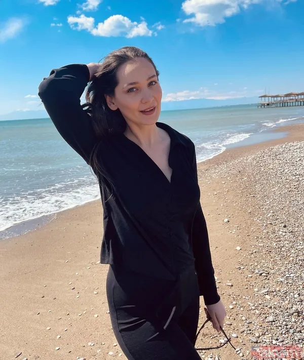 Gönül Dağı'ndan ayrılacağı iddia edilen Gülsim Ali bir konuştu pir konuştu 'herkes filtreli herkes estetikli' Gönül Dağı Dilek... - 9