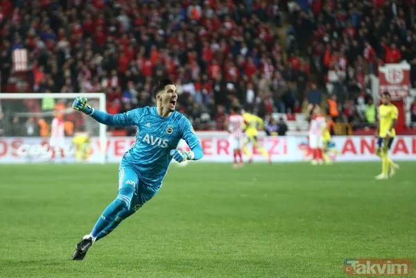 Fenerbahçe'nin kapısını çalacak | İngiltere Premier Lig ekibi Altay Bayındır'ı istiyor - 4