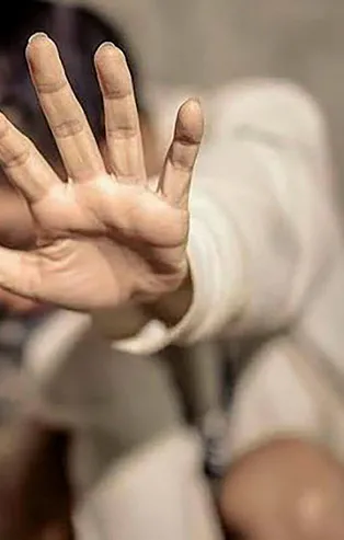 Mersin'de bir hastanede mide bulandıran olay! Doktor sedyede yatan hastasına tecavüz etmiş!