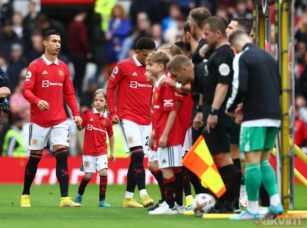 Manchester United, Newcastle United'a diş geçiremedi! Cristiano Ronaldo ve Sir Alex Ferguson yıllar sonra yan yana... - 4