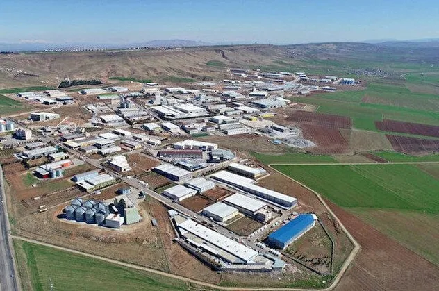 Başkan Erdoğan'ın açılışını yaptığı 36 fabrika 4 bin kişiye ekmek kapısı oldu