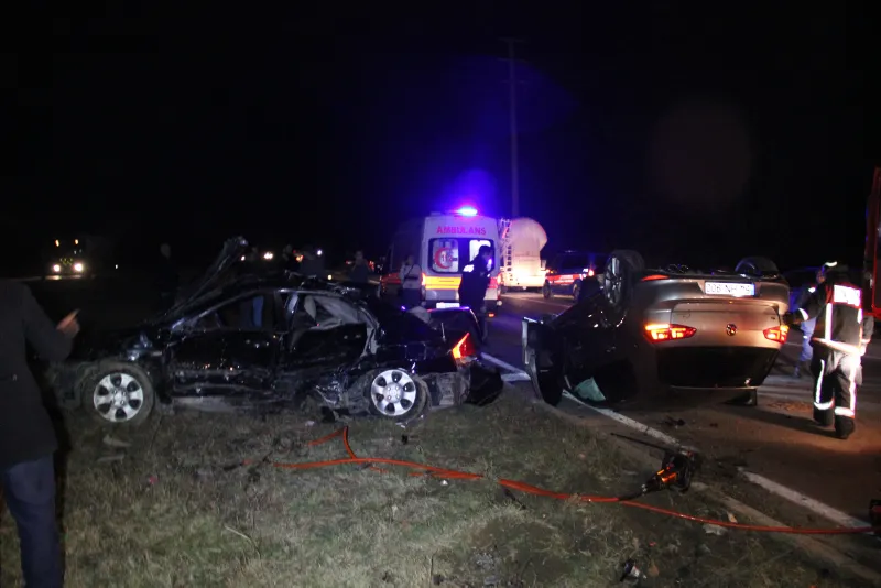 Sakarya'da feci kaza! Nişanlı çifti ölüm ayırdı - 3