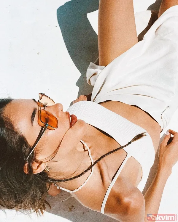 Dilan Çiçek Deniz elini korkak alıştırmadı! Derin göğüs dekoltesi ile peş peşe paylaştı sosyal medya ayağa kalktı - 11