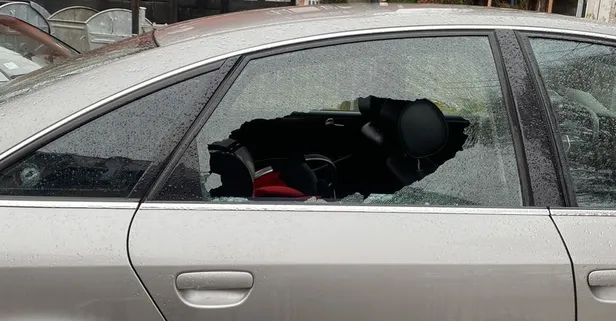 Kosova’da bombalı saldırı! Belediye binasında M75 attılar