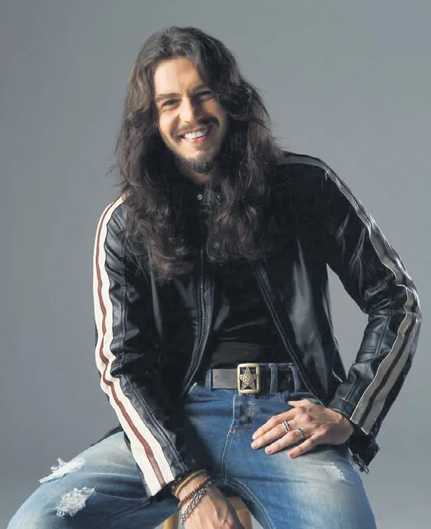 egerlide-konser-veren-gulsene-halil-posbiyiktan-skandal-sozler-kiyafeti-kapali-begenmedim-1658604179513.jpg Eğerli'de konser veren Gülşen'e Halil Posbıyık'tan skandal sözler: “Kıyafeti kapalı, beğenmedim”-16