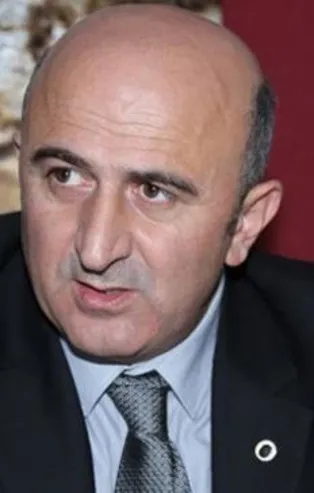 CHP'li Ömer Faruk Eminağaoğlu Ezan'a dil uzattı!