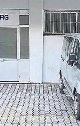 Morgda inanılmaz olay! Bir anda kontrolden çıktı keserle saldırdı! Yer: İzmir