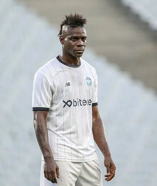 mario-balotelli-sov-adana-demirspor-caykur-rizesporu-rahat-gecti-1644164624279.jpeg Mario Balotelli şov! Adana Demirspor - Çaykur Rizespor'u rahat geçti-2