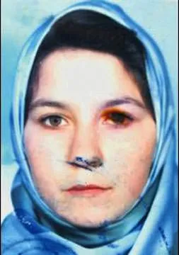 Kızının düğününde yengesini öldürdü