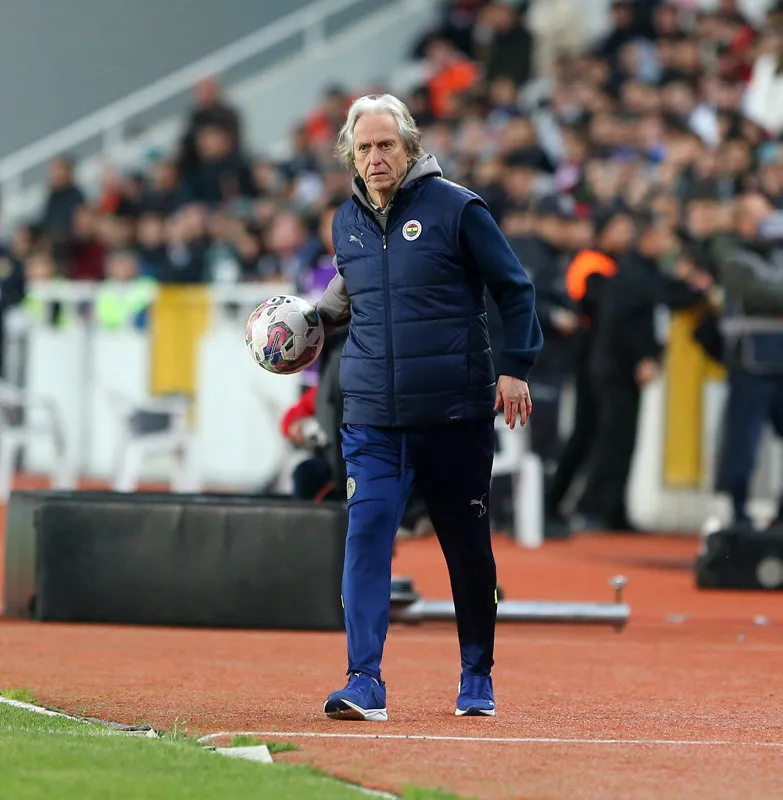 Fenerbahçe haberleri | Jorge Jesus'tan o isme müjde! Sahada olacak - 4