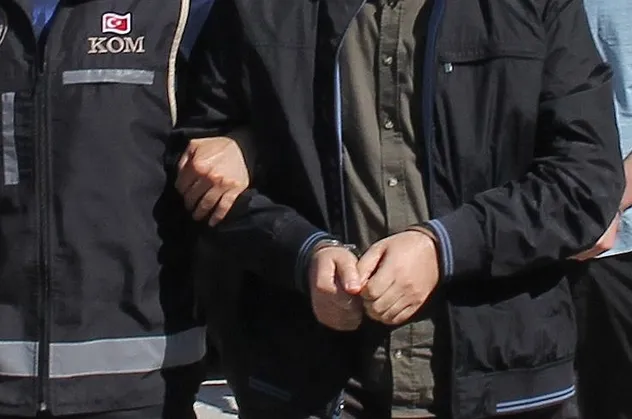 Van’da FETÖ’nün evine baskın: 2 gözaltı