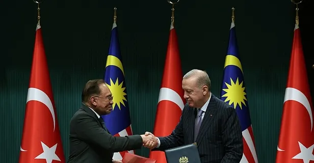 Malezya ile 7 anlaşma imzalandı! Başkan Erdoğan'a övgü dolu sözler: "İslam dünyasının lideri"