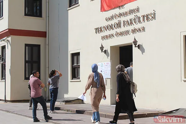 Değişmeyen sınav manzarası: KPSS'ye geç kalanlar koşmaya başladı - 12