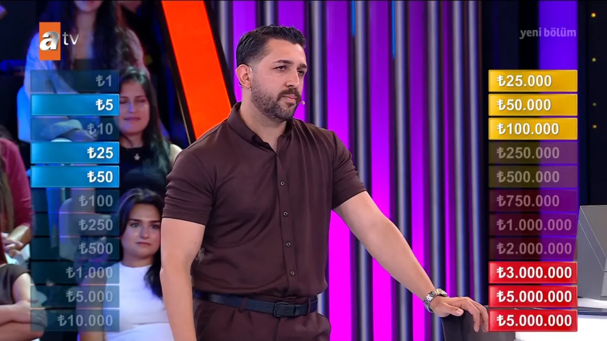 Var Mısın Yok Musun'da alışılmadık gece! Tekerlemelerin havada uçuştuğu gecede stüdyoda halı serilip çiğ köfte yoğruldu-7