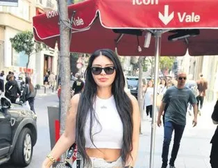 Ebru gözetliyor!