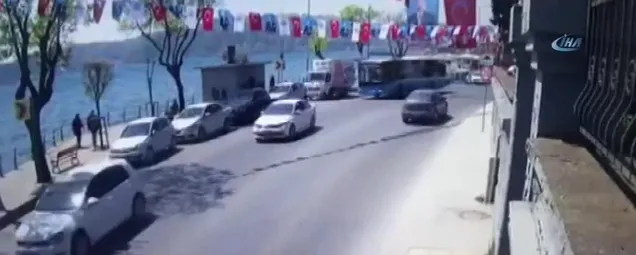 Sarıyerde halk otobüsü 4 aracı biçti