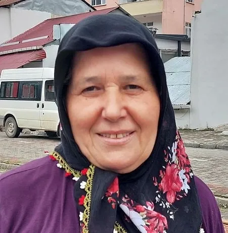 abdden-yaglidereye-findik-yolculugu-memleketlerine-kosuyorlar-1662618174186.jpg Fındık aşkına ABD’den Yağlıdere’ye: Memleketlerine koşuyorlar-6