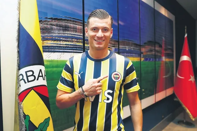 Fenerbahçe’nin yeni sol beki Alioski'nin 5 parmağında 5 hüner var