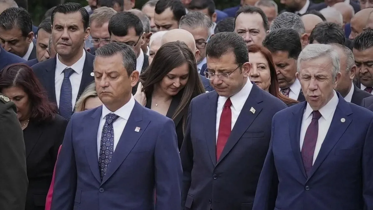 CHP'de olay öneri... Ekrem İmamoğlu ve Mansur Yavaş'tan sonra bu kez Özgür Özel!