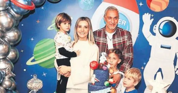 Esra Erol'dan küçük oğlu Ömer'in yeni yaşında doğum günü partisi
