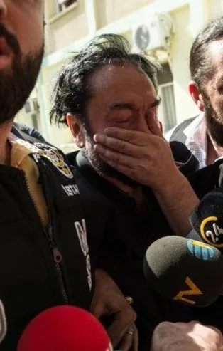Adnan Oktar’ın 30 kişilik A takımı