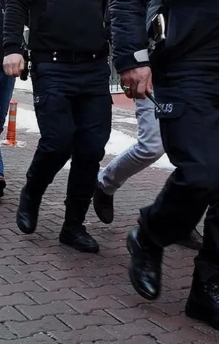 Antalya'da FETÖ operasyonu: 4 gözaltı