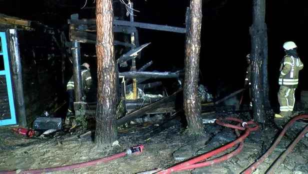 Son dakika: Şile'de tatil köyünde ve ormanlık alanda yangın! Soruşturma başlatıldı-1