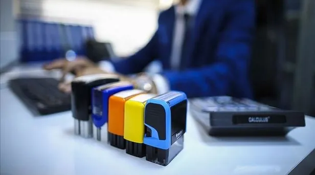 kamuda-gorev-yapan-550-bin-sozlesmeli-personel-icin-statu-degisikligi-calismasi-basliyor-1657744156457.jpeg Kamuda görev yapan 550 bin sözleşmeli personel için statü değişikliği çalışması başlıyor!-3