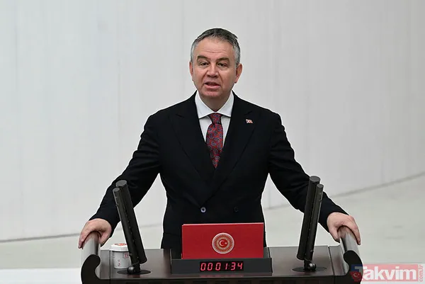 Türkiye Büyük Millet Meclisi'nde yeni dönem başladı! Milletvekilleri yemin ediyor… - 39