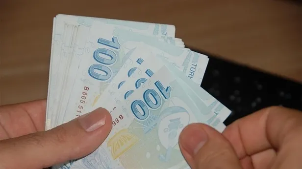 25 yıl evli kalmış ve 50 yaşını aşmış... Sigortası olmayan ve daha önce hiç çalışmamış kişiler için emeklilik yolu açıldı!-4