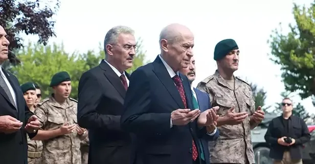 MHP Genel Başkanı Devlet Bahçeli, 15 Temmuz 2016'da 51 polisin şehit düştüğü Özel Harekat Başkanlığı'nda!