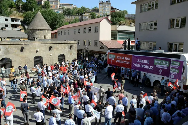 hdpes-genel-baskani-mithat-sancar-chp-ve-iyi-partiyi-tehdit-etti-hdpsiz-yurumenin-mumkun-olmadigini-gorenler-1627585101184.jpg HDP Eş Genel Başkanı Mithat Sancar, CHP ve İYİ Parti'yi tehdit etti: HDP’siz yürümenin mümkün olmadığını görenler...-2