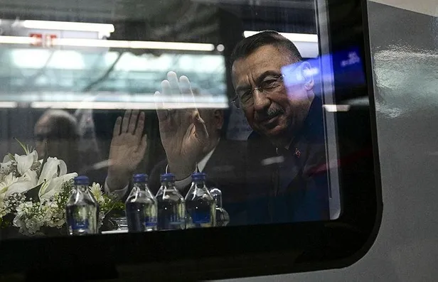 cumhurbaskanligindan-ankara-sivas-yht-acilisinda-yeni-mujde-aciklamasi-petrol-uretimini-2-katina-cikariyoruz-m-1682530258077.jpeg Cumhur tam kadro kurdeleyi kesti! Ankara - Sivas YHT açılışında 'yeni müjde' açıklaması: Petrol üretimini 2 katına çıkarıyoruz mesajı-2