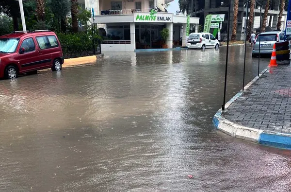 mersinde-saganak-yagis-felaket-getirdi-sel-sularina-kapilan-kadinin-cansiz-bedeni-bulundu-1669303287905.jpg Mersin'de sağanak yağış felaket getirdi: Sel sularına kapılan kadının cansız bedeni bulundu-6