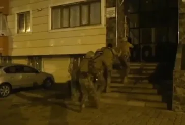 FETÖ'ye kıskaç: 27 ilde 93 gözaltı!
