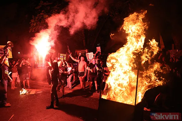 Tel Aviv'de isyan ateşi büyüyor! Katil Netanyahu'nun istifası için on binlerce İsrailli yine sokaklara akın etti - 28