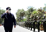 Son dakika: Milli Savunma Bakanı Akar sınır hattındaki birlikleri denetledi