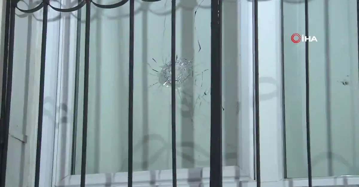 İstanbul Fatih'te korkunç olay! Sokak ortasında 18 yaşındaki bir genç öldürüldü (Video)