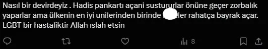 1784487312167.jpeg ODTÜ mezuniyet töreninde LGBT bayraklı provokasyon! Ayet açana yasak paçavra açana serbest-6