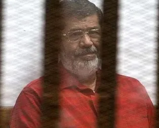 ABDnin önde gelen iki gazetesinde Mursinin ölümü yorumlandı! Sisiyi böyle bombaladılar