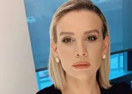 Esra Erolun annesi güzelliğiyle kızının pabucunu dama attı! İşte 38 yaşındaki Esra Erolun annesi...