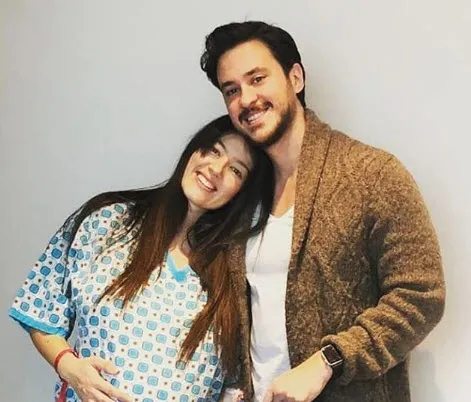 Pelin Akil doğum yaptı! İşte bebeklerine verecekleri isim-1