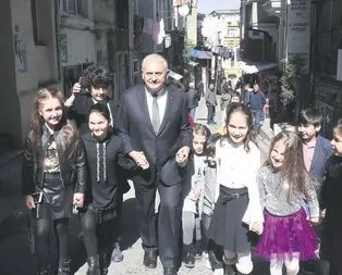 Binali Yıldırım İstanbulu karış karış gezdi