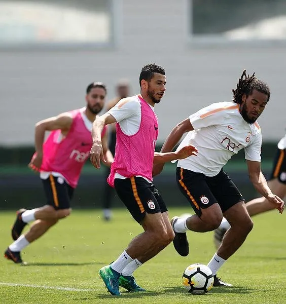 Aysel Uçkan Galatasaray antrenmanında yer aldı-1