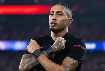 Raphinha kontratını uzattı