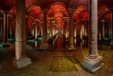 İBB'den Yerebatan Sarnıcı'nda Bizans oyunu: 1 TL'lik popülizm | “Kazıklandığımızın resmidir”