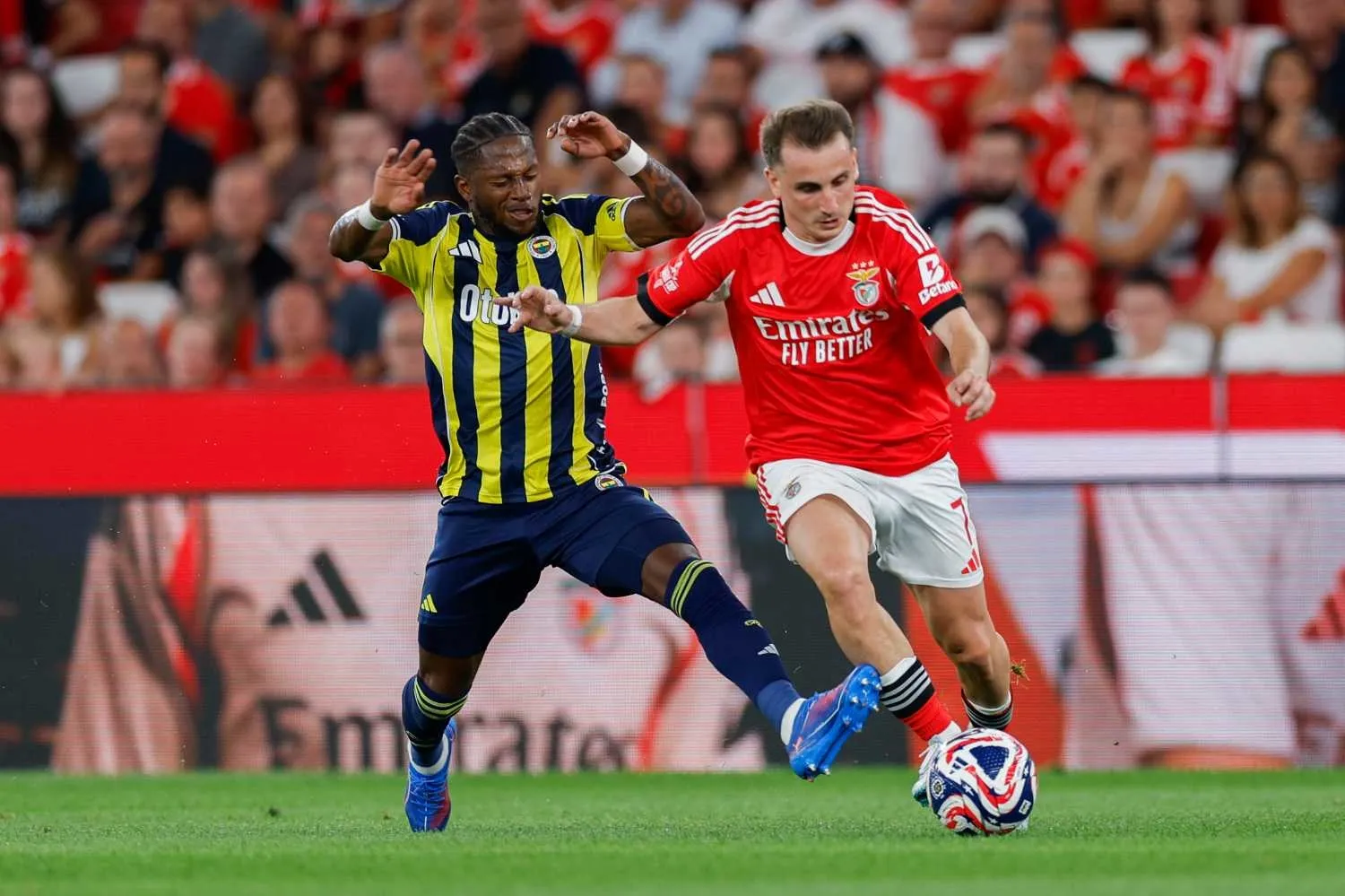 Galatasaray istedi Fenerbahçe kapıyor! Transferde flaş hamle - 14