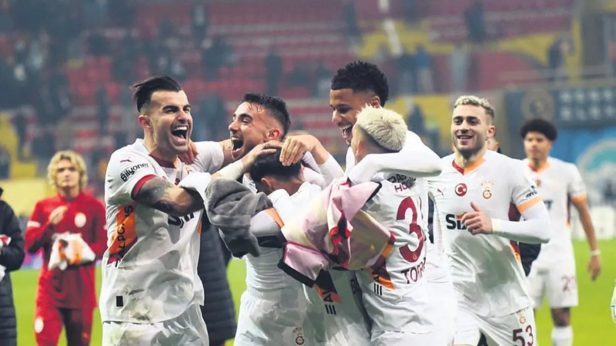 Okan Buruk Kayserispor maçının ardından konuştu: Kenetlendik tek yüreğiz